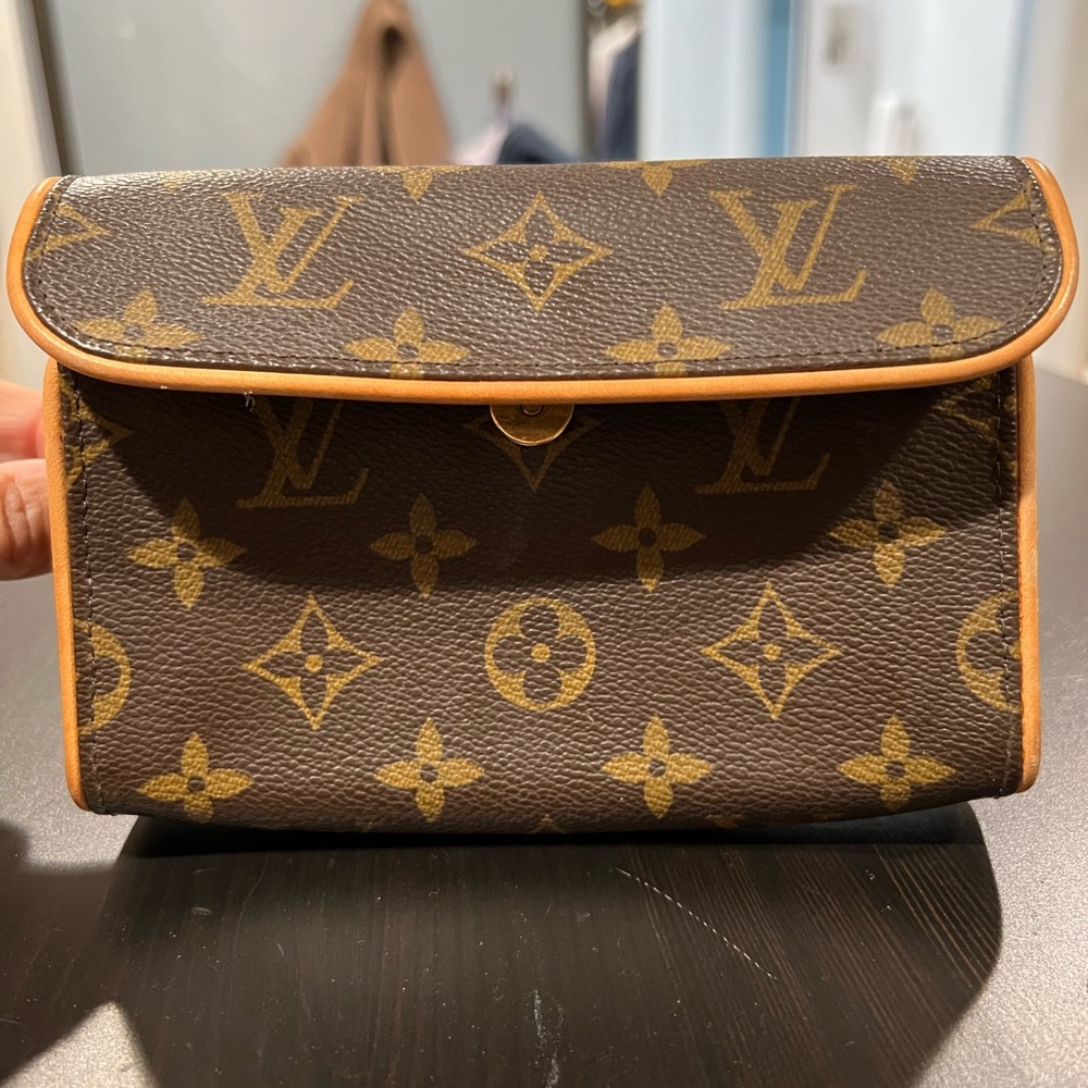 Louis Vuitton Florentine Waist Bag Monogram Classic with belt size xs